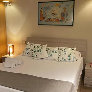  Appartement Frank Host Lux , Metro A A 50 M, Simple Check-in Con Codice A Qualsiasi Orario